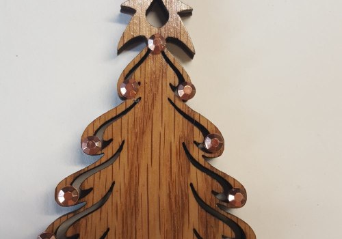 How Do Custom Phenolic Tags Help Small Businesses In Casselberry, Florida, Compete In Reputation Marketing?